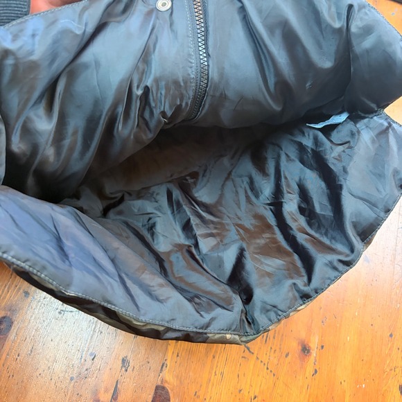 Kids Old Navy Camo Puffer Vest Size Medium Padded‎ Zip Pockets Excellent - Picture 6 of 8